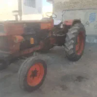 شخم زدن زمین های کشاورزی