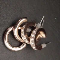 گوشواره و پلاک بدل  رنگ ثابت