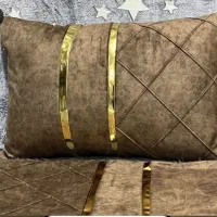 روبالشی|رختخواب، بالش، پتو|الشتر, |دیوار