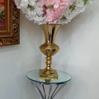 گل و گلدان