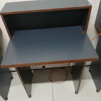 فروش تعدادی میز اپراتوری