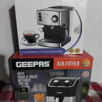 یه دستگاه قهوه ساز و یک سرخ کن ۵ لیتری