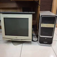 کامپیوتر با مانیتور و...