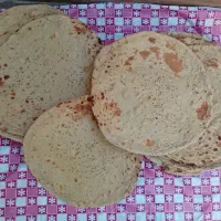 نان خانگی با آرد بومی سبوسدار|خوردنی و آشامیدنی|اصفهان, شاه پسند|دیوار