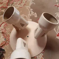 تعدای چراغ سرپیچ همه سالم سالم  همه باهم ۱۷۰۰۰۰۰۰
