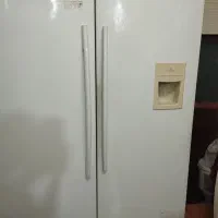 یخچال فریزر دو قلو،سالم و بدون هیچ مشکلی