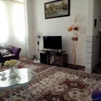 اشپزی و‌ انجام کارهای خونه