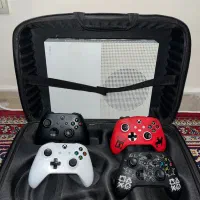 Xbox One S Digital 1TB+ 4دسته + کیف حمل ایکس باکس