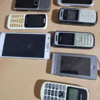 8 عدد گوشی های مختلف