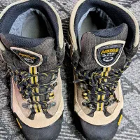 کفش کوهنوردی حرفه ای آسولو