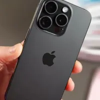 اپل iPhone 15 Pro Max با حافظهٔ ۲۵۶ گیگابایت