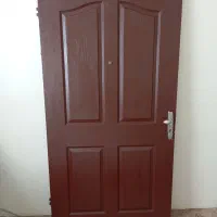 درب ورودی تمام چوب با قفل و دستگیره وچشمی