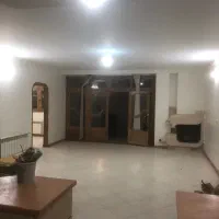 اجاره یکباب آپارتمان مسکونی درخیابان ملک جنوبی