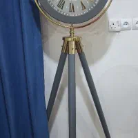 ساعت ایستاده