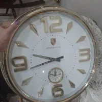 ساعت دیواری