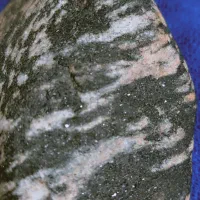 سنگ اکلیل دار