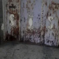 درب حیات کارکرده|مصالح و تجهیزات ساختمان|بیستون, |دیوار