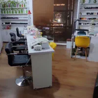 اجاره-میز-ناخن-و-تخت-مژه