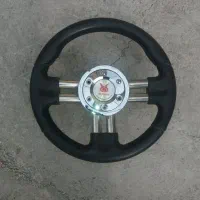 فرمان اسپرت مومو در حد نو