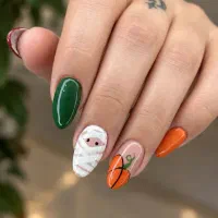 هم خدمات ناخن داریم هم آموزش حرفه ای و تضمینی