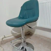 صندلی اپن و میز تحریر و کامپیوتر