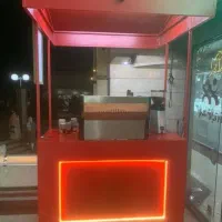 دکه فلافل با وسایل