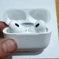 ایرپاد پرو 2 و پاور بانک شیائومی ۱۰ هزار