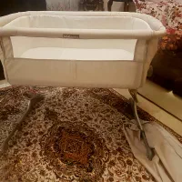 تخت کنار مادر ترک