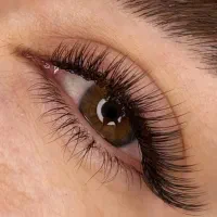 آفر ویژه کاشت مژه|خدمات آرایشگری و زیبایی|شیراز, دلگشا|دیوار
