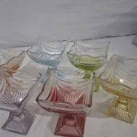 بستنی خوری
