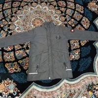 کاپشن|لباس|اسفراین, |دیوار