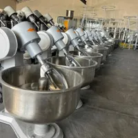 خمیرگیر فست فود پشمک پفیلاساز تخمه پز یخچال فالوده|فروشگاه و مغازه|شهرضا, |دیوار