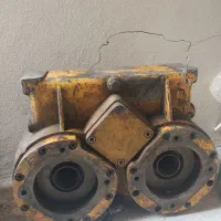 پمپ بتن و پمپ واسط و گیربکس استوک سالم