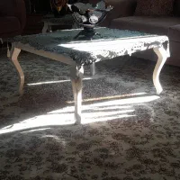 جلومبلی سفید به همراه دو عسلی