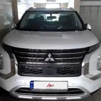 میتسوبیشی اوتلندر H line دو دف