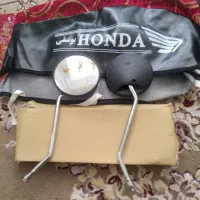 فروش یک جفت آینه و روکش صندلی هوندا