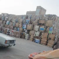 کارتن ضایعات درب منزل