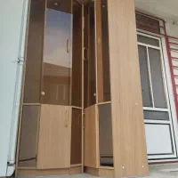 ویترین چوبی شیشه ای