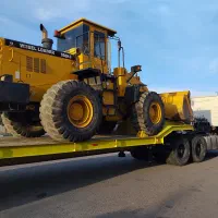 راننده گریدر و لودر آماده همکاری