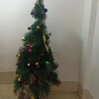 یک عدد درخت کریسمس در حدنو|گل مصنوعی|شیراز, فرگاز|دیوار