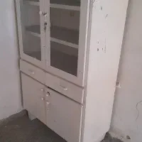 تلویزیون و زیر شیشه