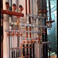 تاسیسات  لوله کشی پمپ اب پکیج منبع اب شیرالات