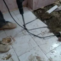 رفع نم کاشیکاری لوله کشی تشخیص ترکیدگی تعمیرات|خدمات پیشه و مهارت|کرج, گلشهر|دیوار