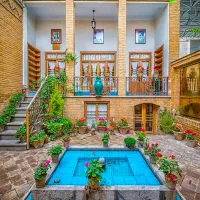 کلنگی-450-متر-وکلا-همت-شمالی