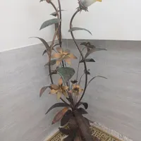 آباژور ایستاده