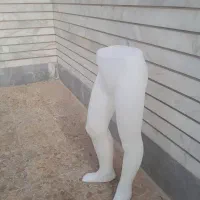 مانکن  و لباس اویز