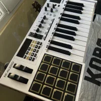 میدی کنترلر