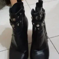 نیم بوت مشکی مجلسی