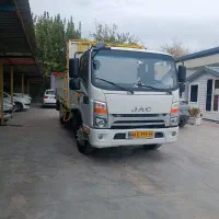 کامیونت جک ۹تن  مدل ۴۰۰ بی رنگ اتاق باری