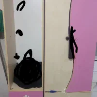 کمد رنگ صورتی